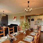 Panoramic Retreat, Thirimont Casa vacanze